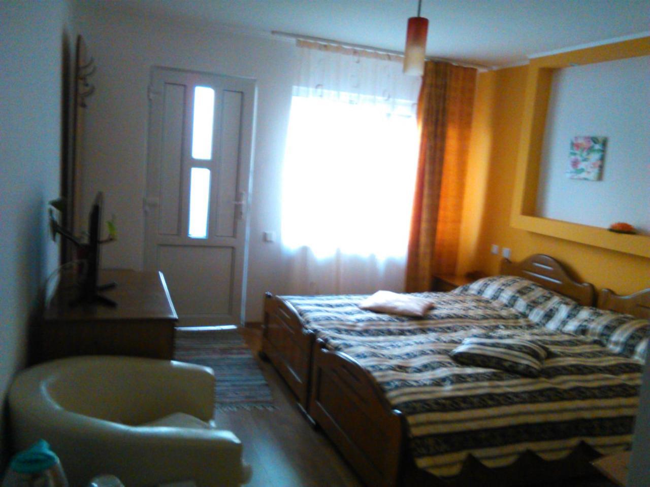 Pensiunea Lucia Ana Cluj-Napoca Extérieur photo